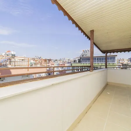 Capacious Flat With Terrace In Muratpasa Apartament Antalya